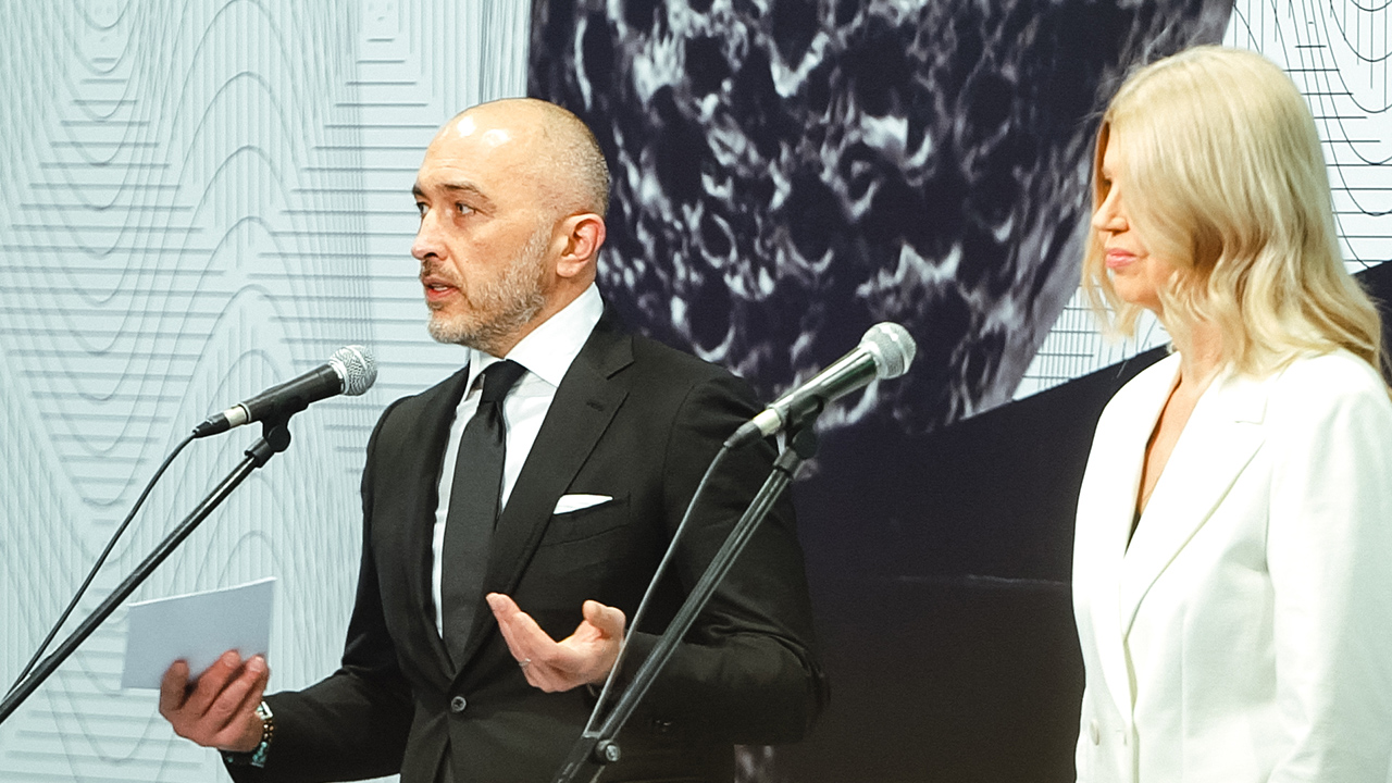 Унікальну виставку-експедицію "Гривня. Більше ніж гроші" презентували Національний банк та Український Дім (2)