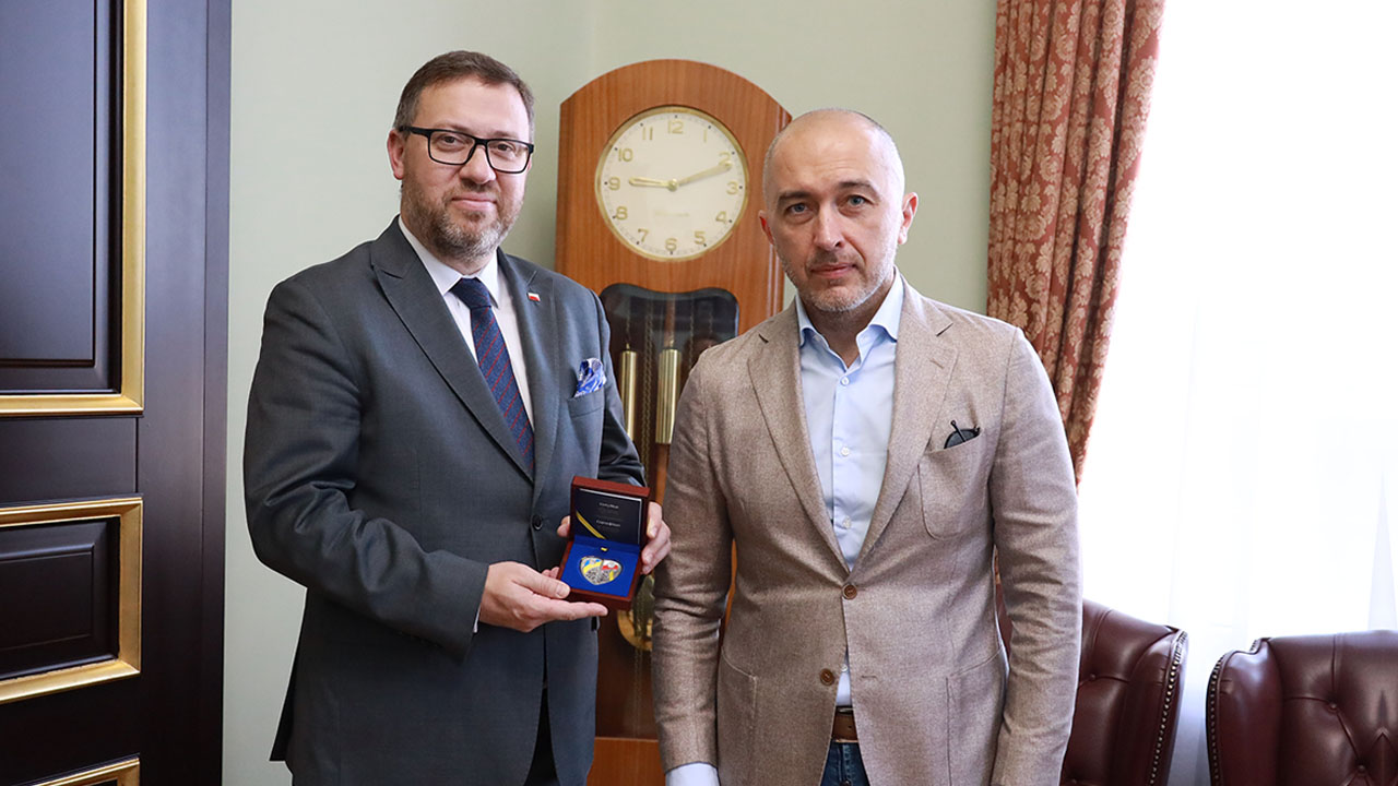 NBU Presents Joint Ukrainian and Polish Set of Commemorative Coins
