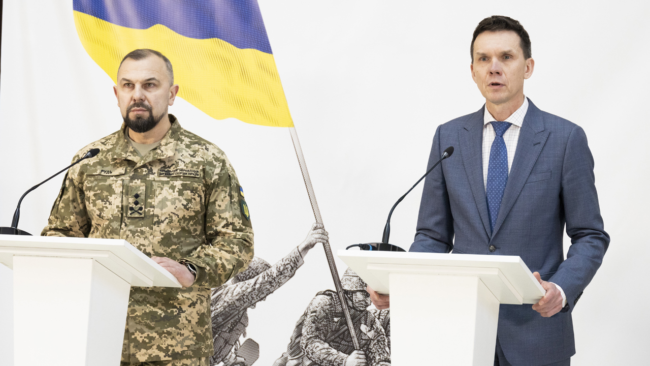В обігу з’явилася пам’ятна монета, присвячена військовослужбовцям Управління державної охорони України (2)