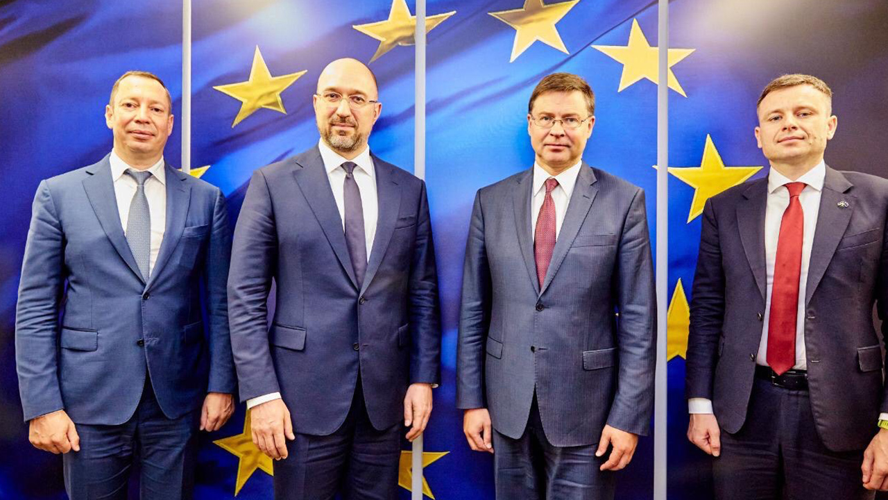 Україна підписала з Європейським Союзом угоду про макрофінансову допомогу на 1,2 млрд євро