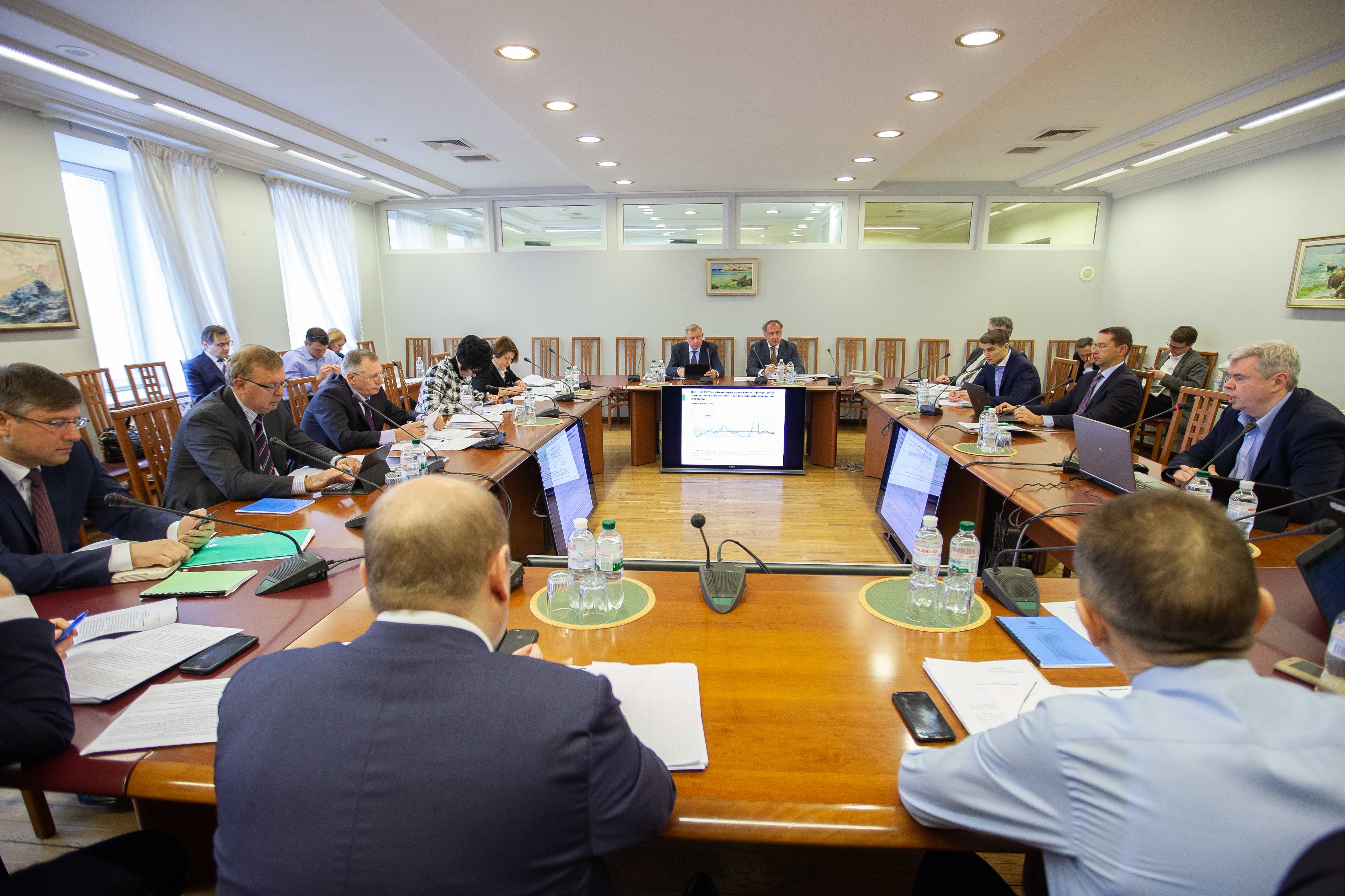 Рада Національного банку України заслухала звіт Правління НБУ щодо виконання Основних засад грошово-кредитної політики у 2019 році
