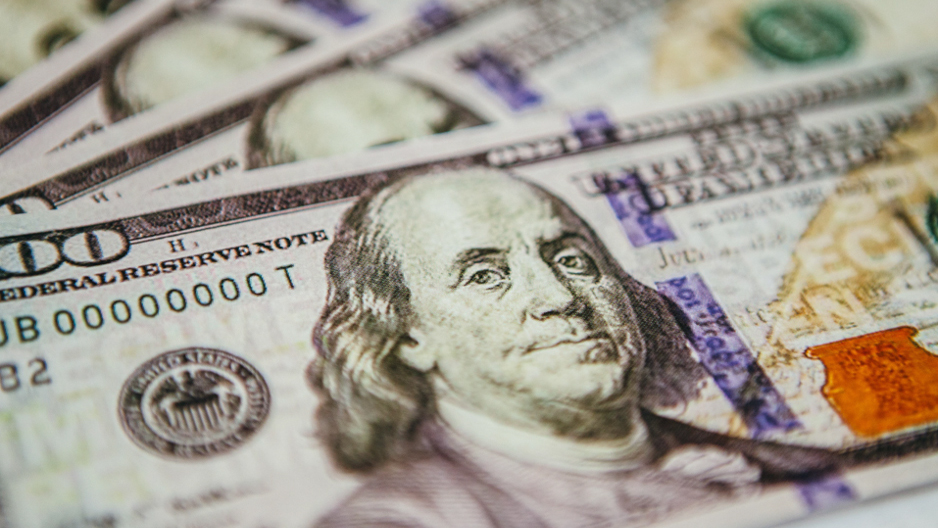 У ІІ кварталі 2018 року НБУ має намір купувати до 10 млн дол. США на міжбанківському валютному ринку на день для нарощування міжнародних резервів
